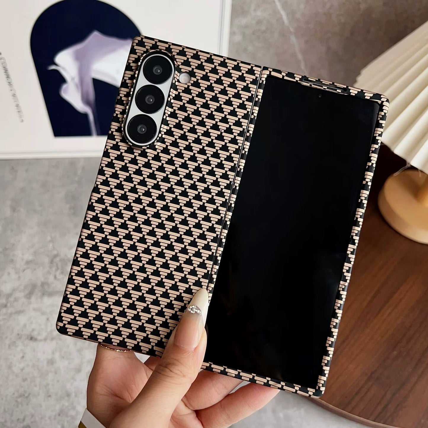 New 3D Triangular Carbon Fiber Texture PC Case for Samsung Z Fold 7 / 6 / 5 / 4 – Anti-Fall Protective Case