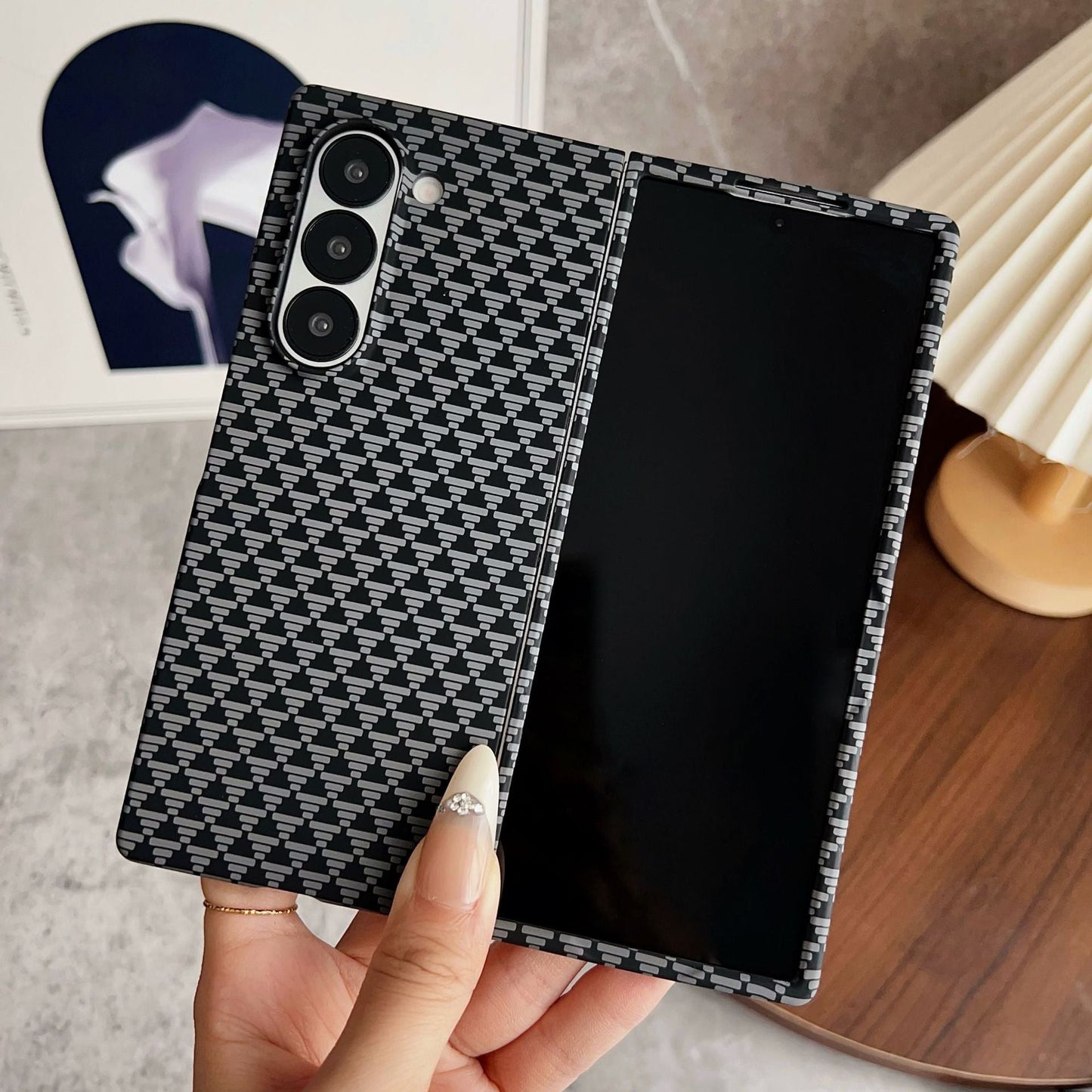 New 3D Triangular Carbon Fiber Texture PC Case for Samsung Z Fold 7 / 6 / 5 / 4 – Anti-Fall Protective Case