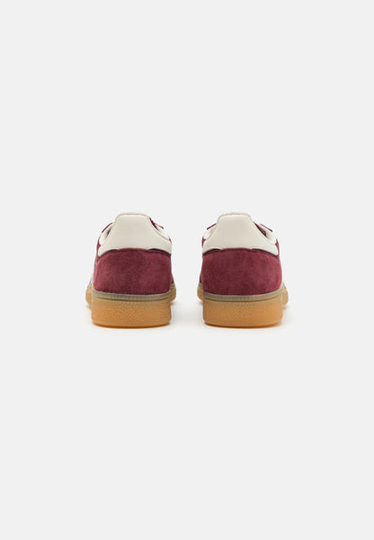 Handball Spezial Low-Top Sneakers – Shadow Red / Off-White